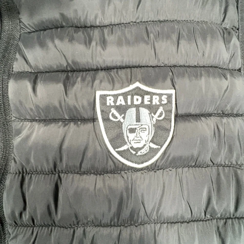 Las Vegas Raiders Puffer Vest Mens XXL (Fits as XL) Quilted Zip Team Apparel NEW